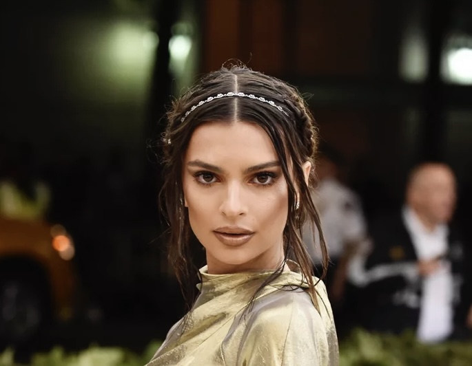 Emily Ratajkowski Met Gala Looks Through The Years