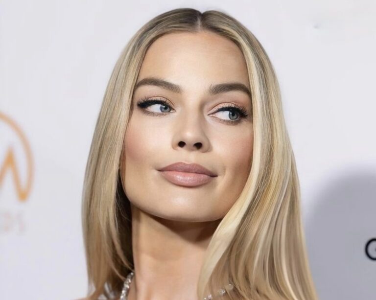 Margot Robbie Rocks Post Pregnancy Style First Time After Giving Birth: See Images